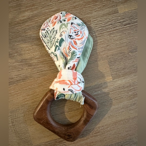 finn + emma Other - Finn + Emma | Safari Teether Ring